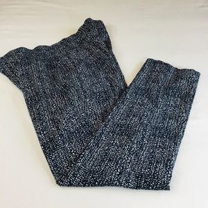 Woman’s Stretch Pants Straight Legs